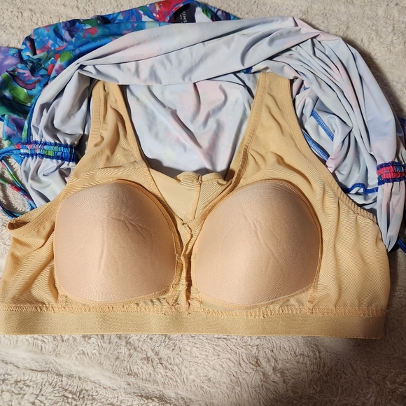 NWT Swimsuits For All Sz 20 Long Sleeve Rash Guard Swim Top Floral Print Padded - Picture 9 of 9